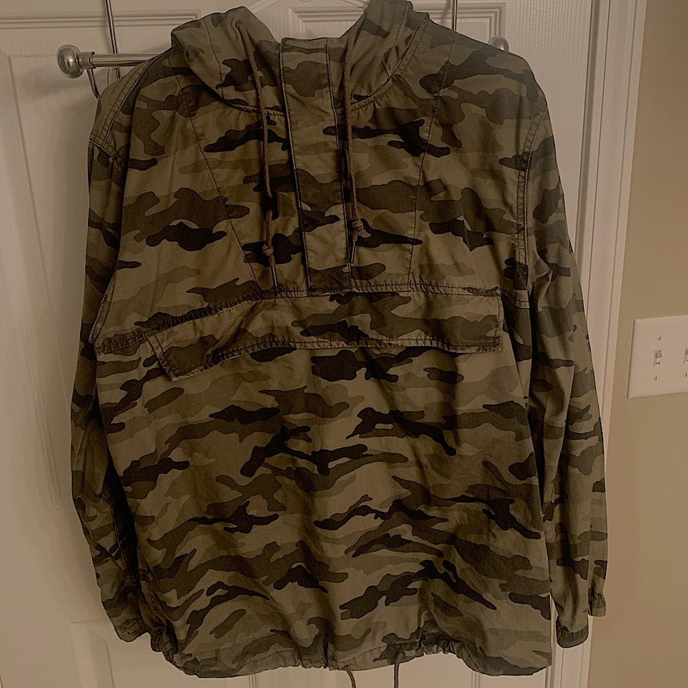 Camo pullover